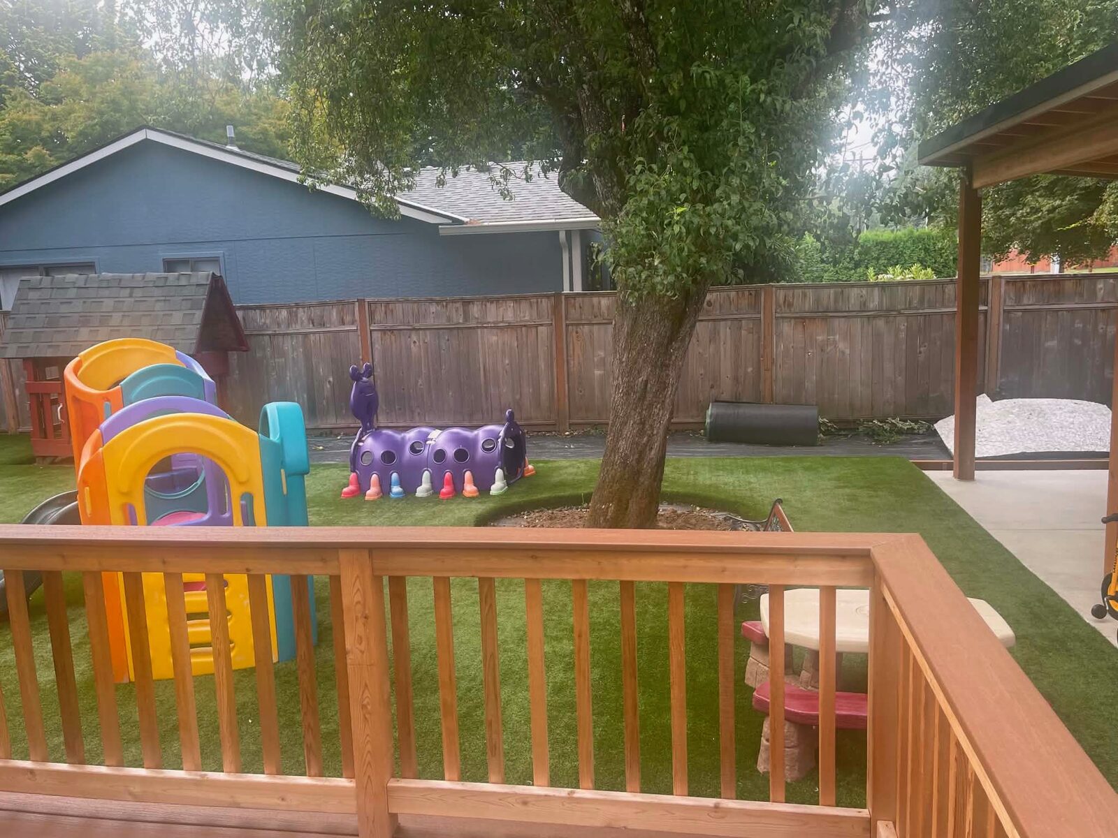 Shaded yard at the SW Hensley location